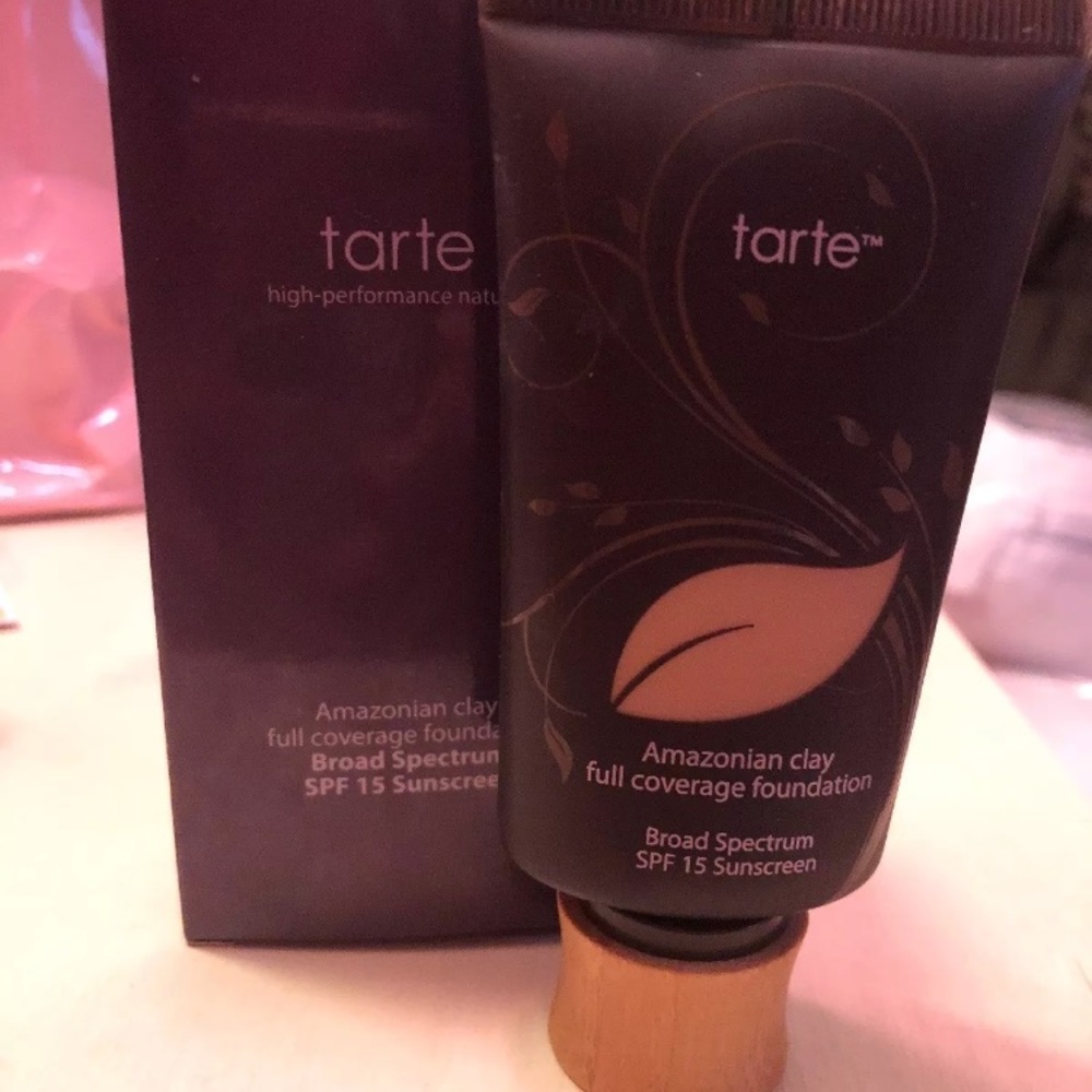 Tarte Amazonian Clay Foundation